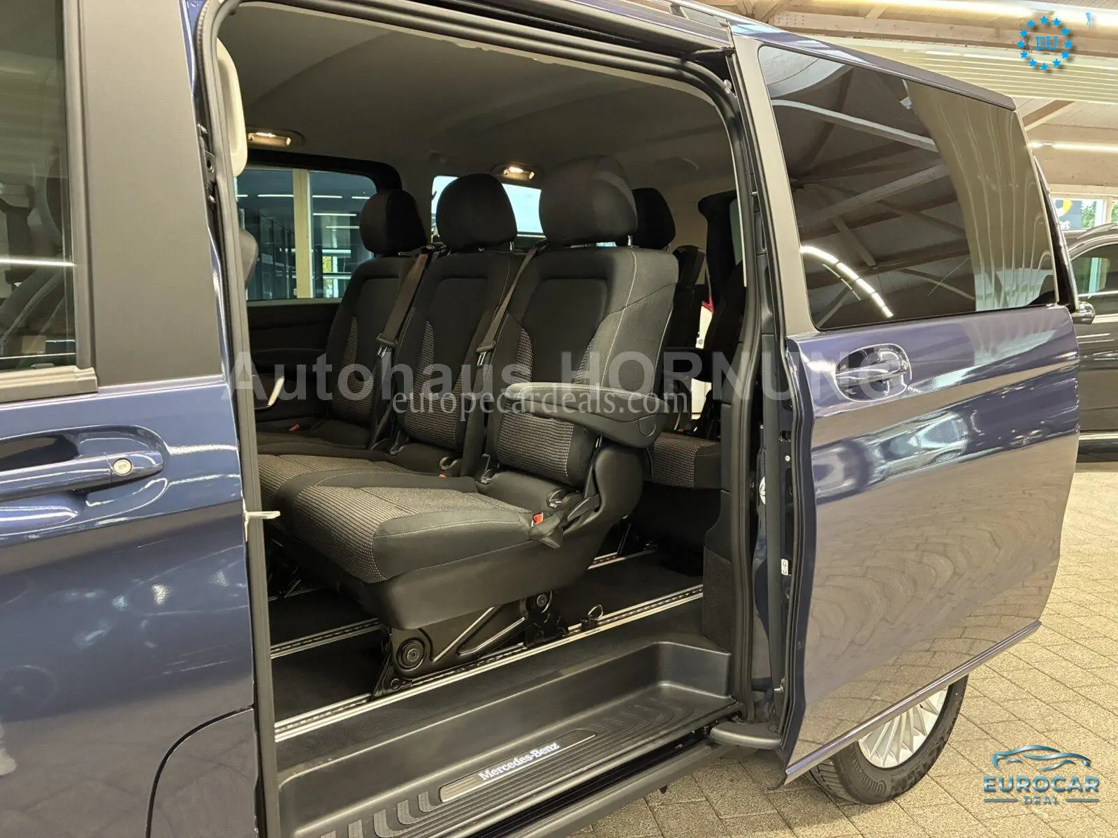 Mercedes-Benz V 220