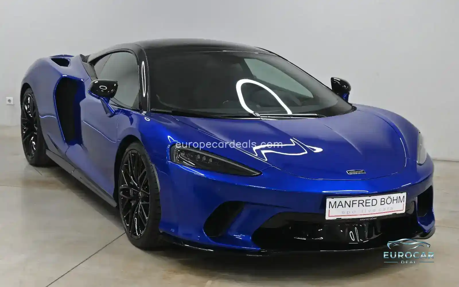 McLaren GT