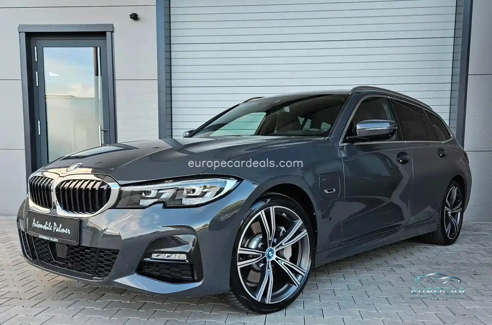 BMW 330