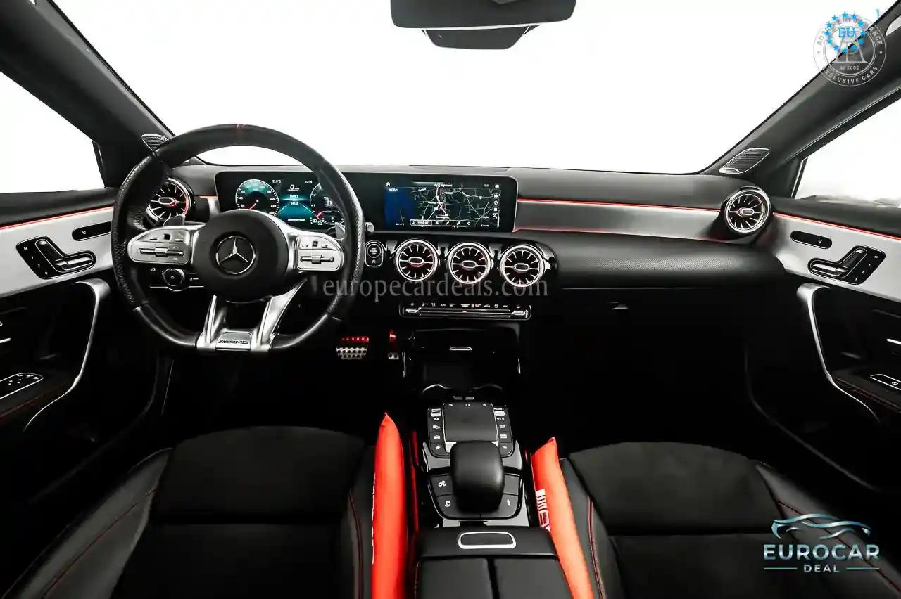 Mercedes-Benz A 35 AMG