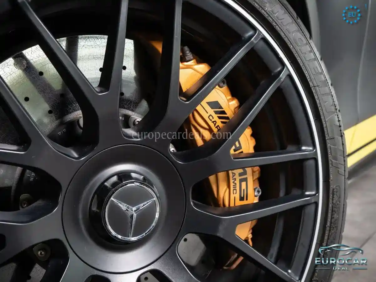 Mercedes-Benz C 63 AMG