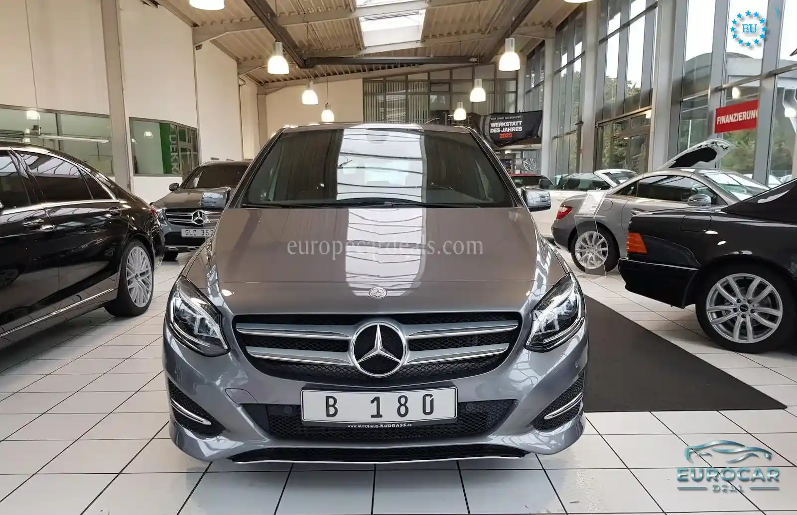 Mercedes-Benz B 180