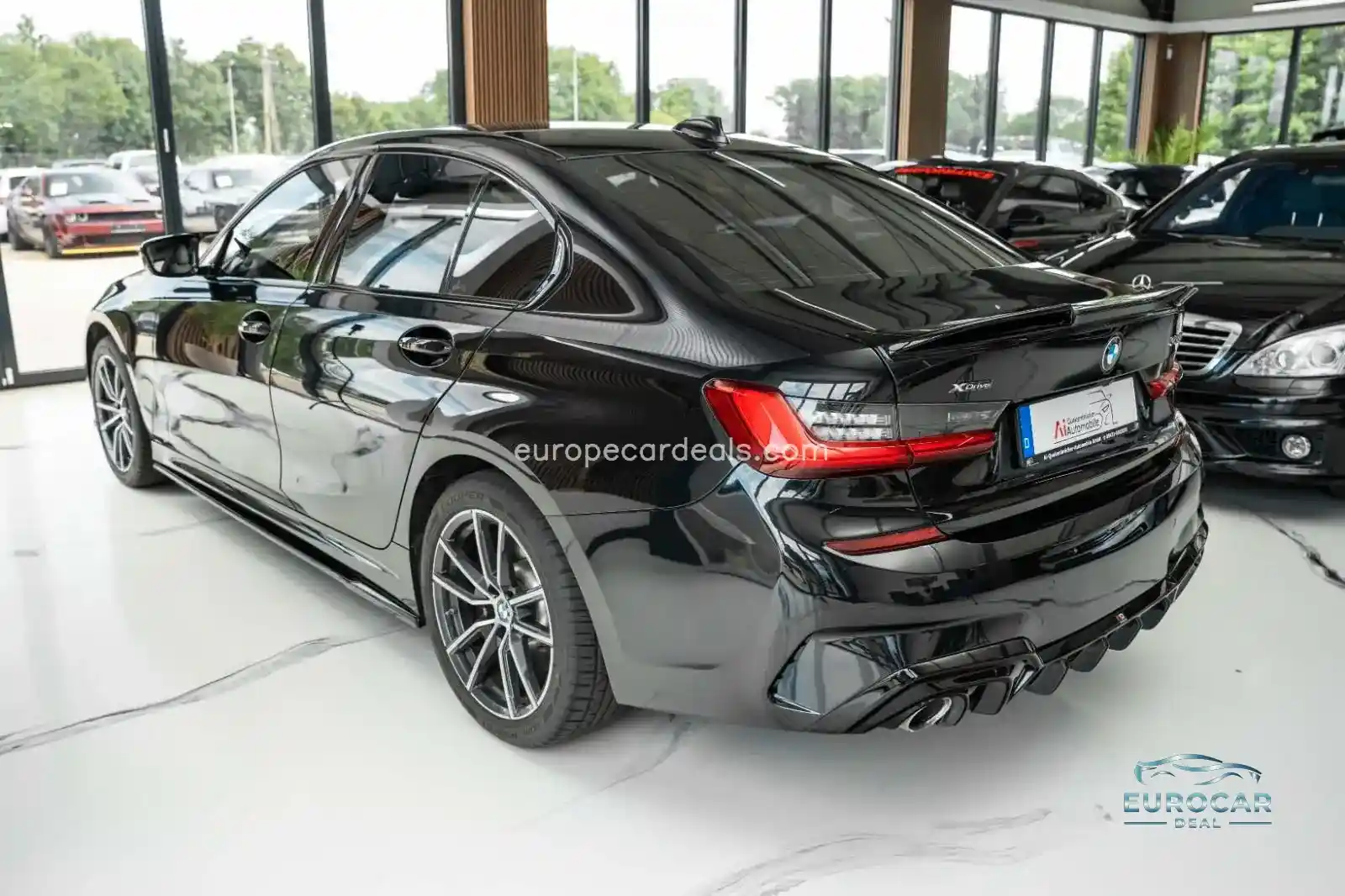 BMW 330