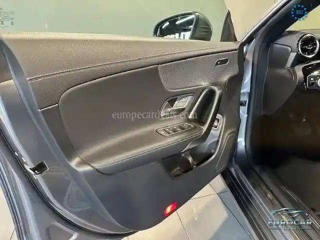Mercedes-Benz CLA 200 Shooting Brake