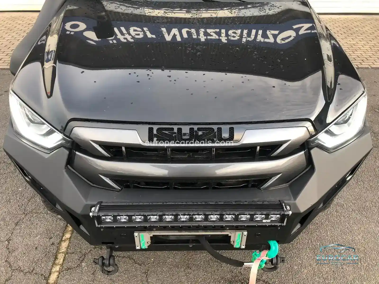 Double Cab V-Cross AT ” BAD-MAX “