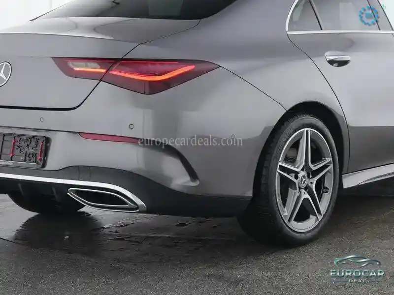 Mercedes-Benz CLA 200