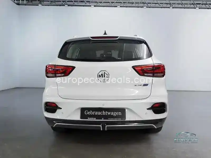 MG ZS