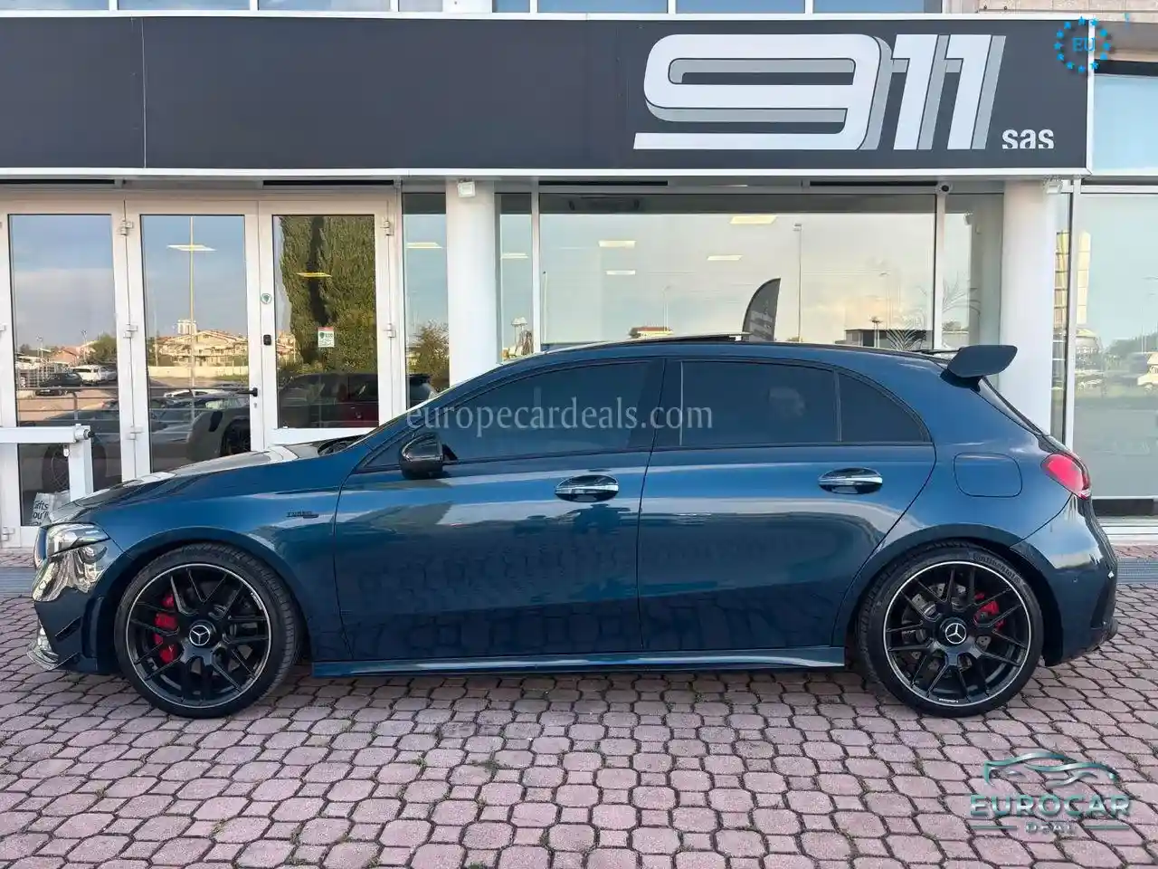 Mercedes-Benz A 35 AMG