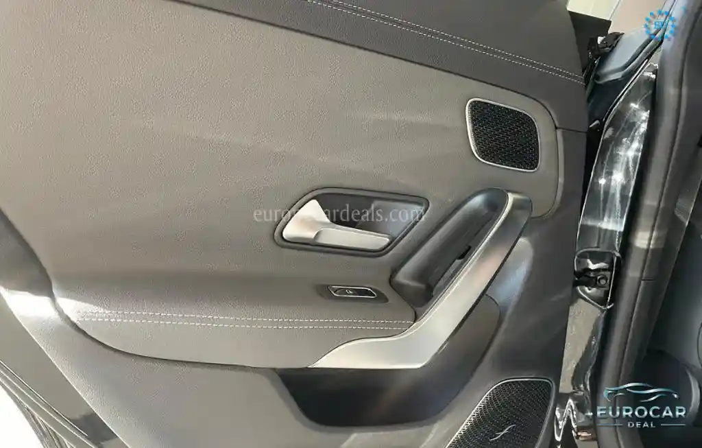 Mercedes-Benz CLA 220