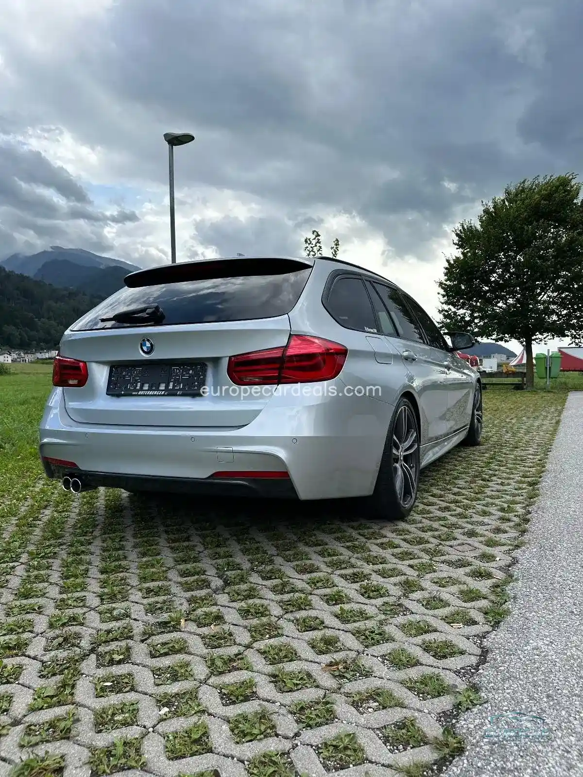 BMW 320