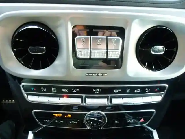Mercedes-Benz G 500