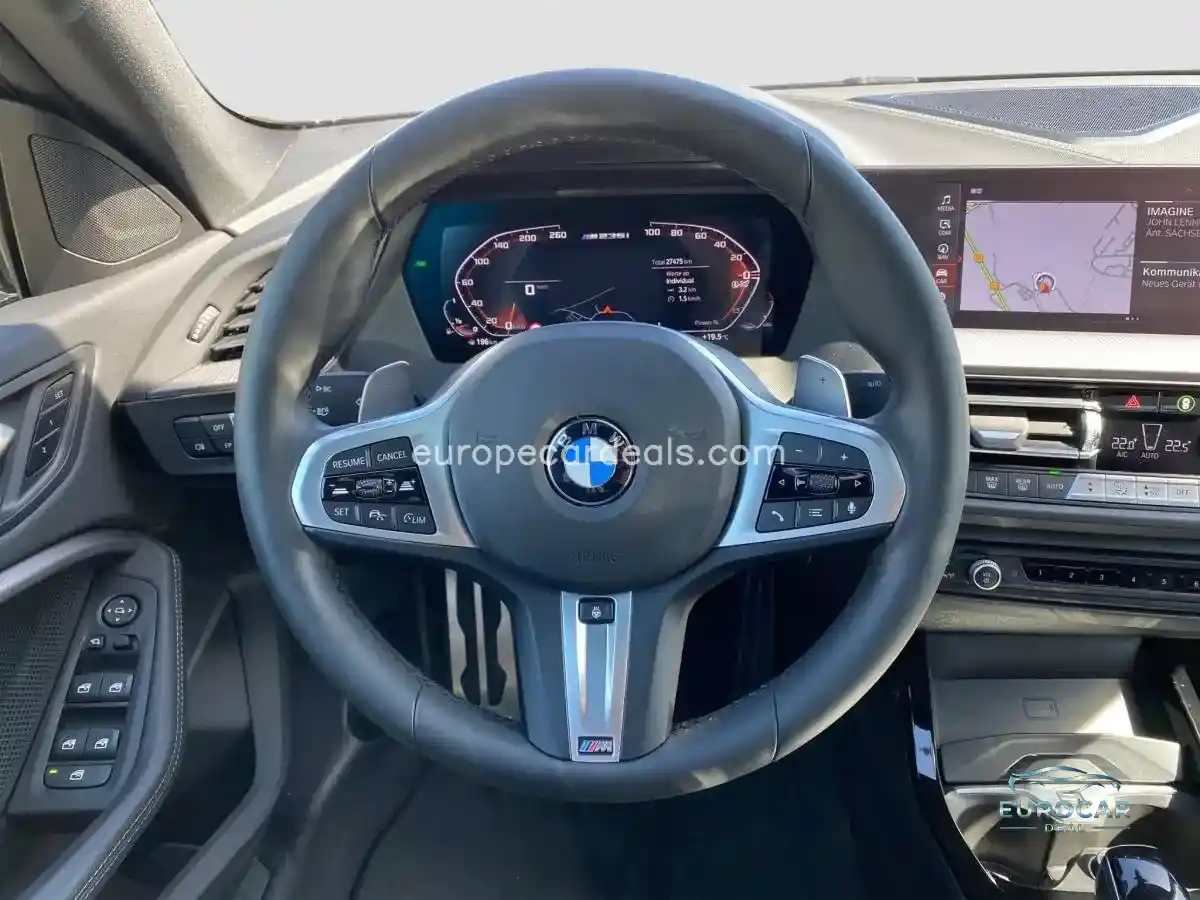 BMW M235