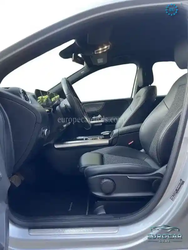Mercedes-Benz B 220