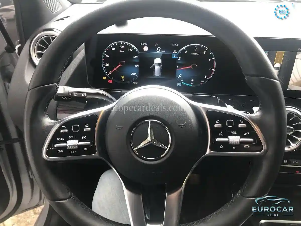 Mercedes-Benz B 200