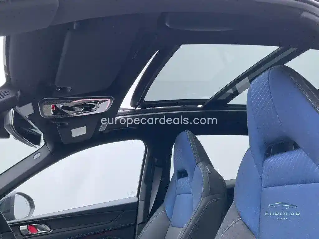 Lynk&Co 01