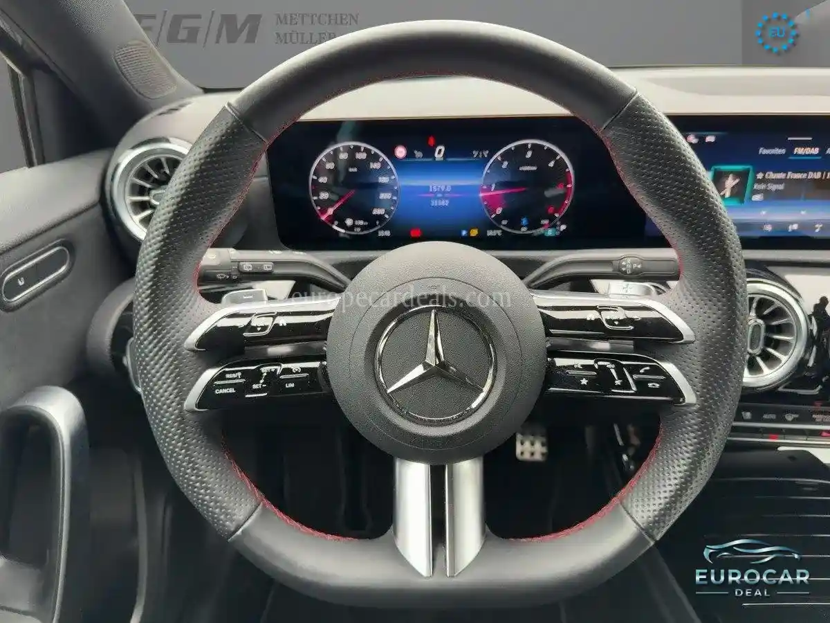 Mercedes-Benz A 220