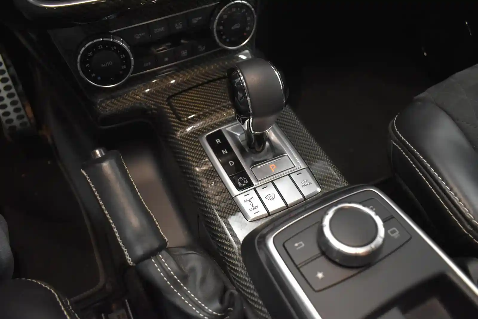 Mercedes-Benz G 500