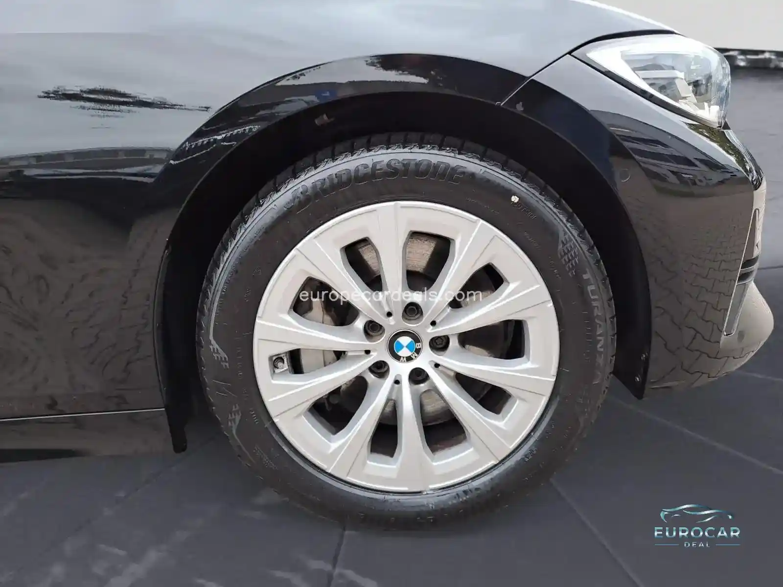 BMW 330