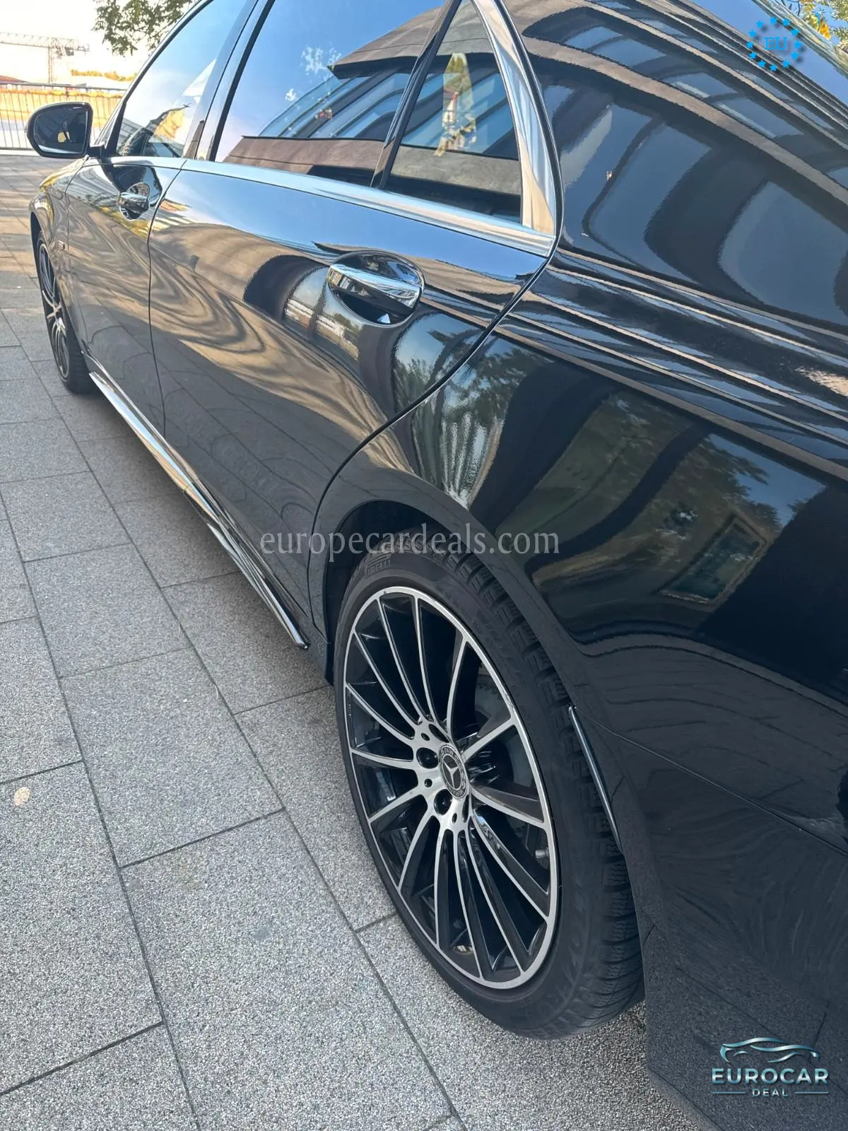 Mercedes-Benz S 560