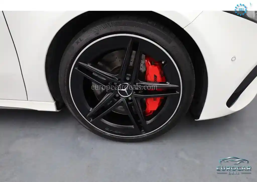 Mercedes-Benz A 45 AMG