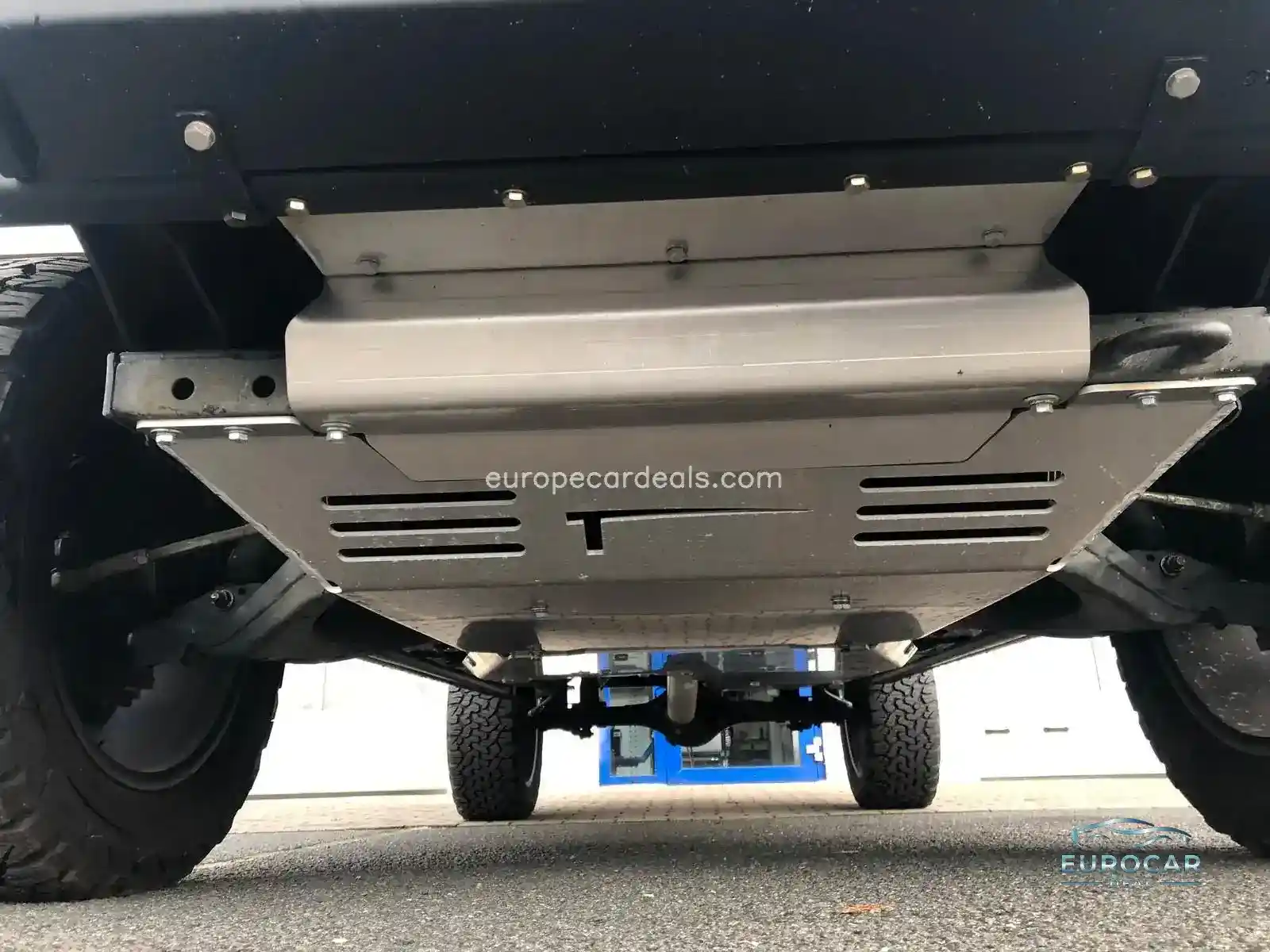 Double Cab V-Cross AT ” BAD-MAX “