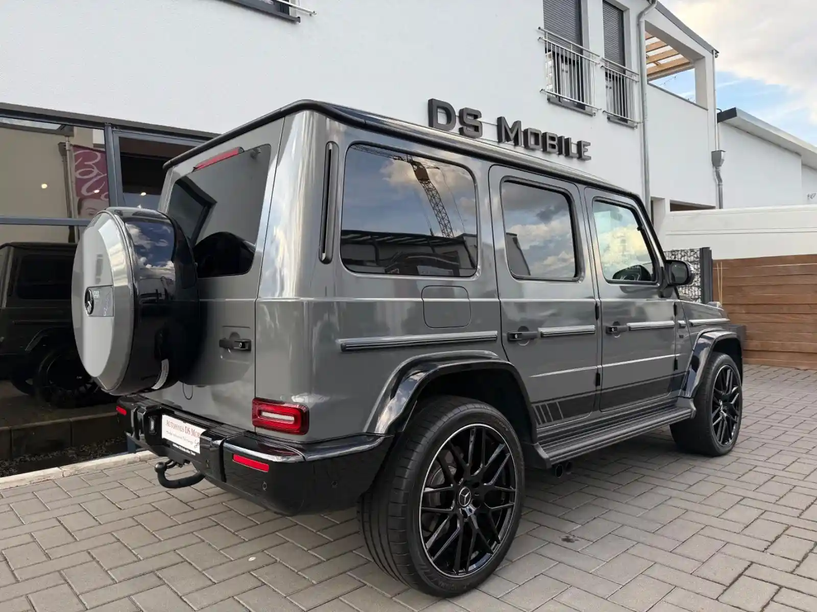 Mercedes-Benz G 500