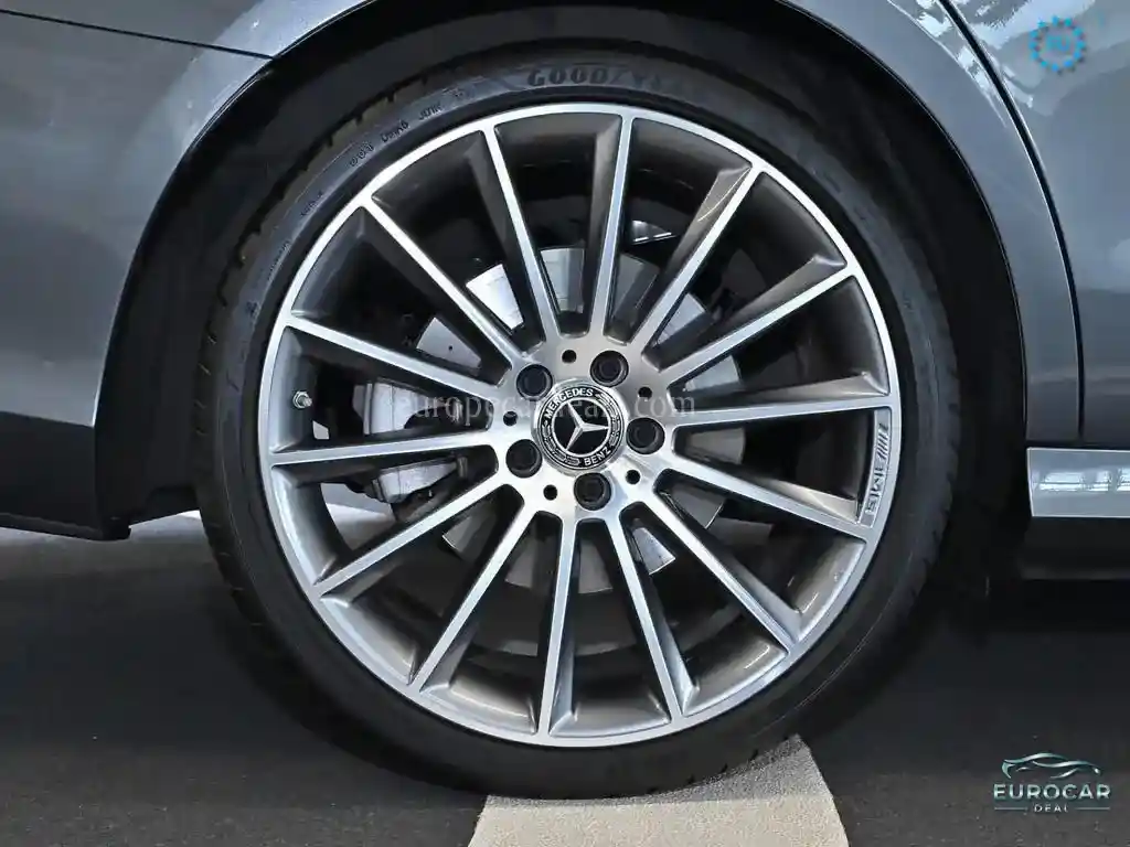 Mercedes-Benz E 400