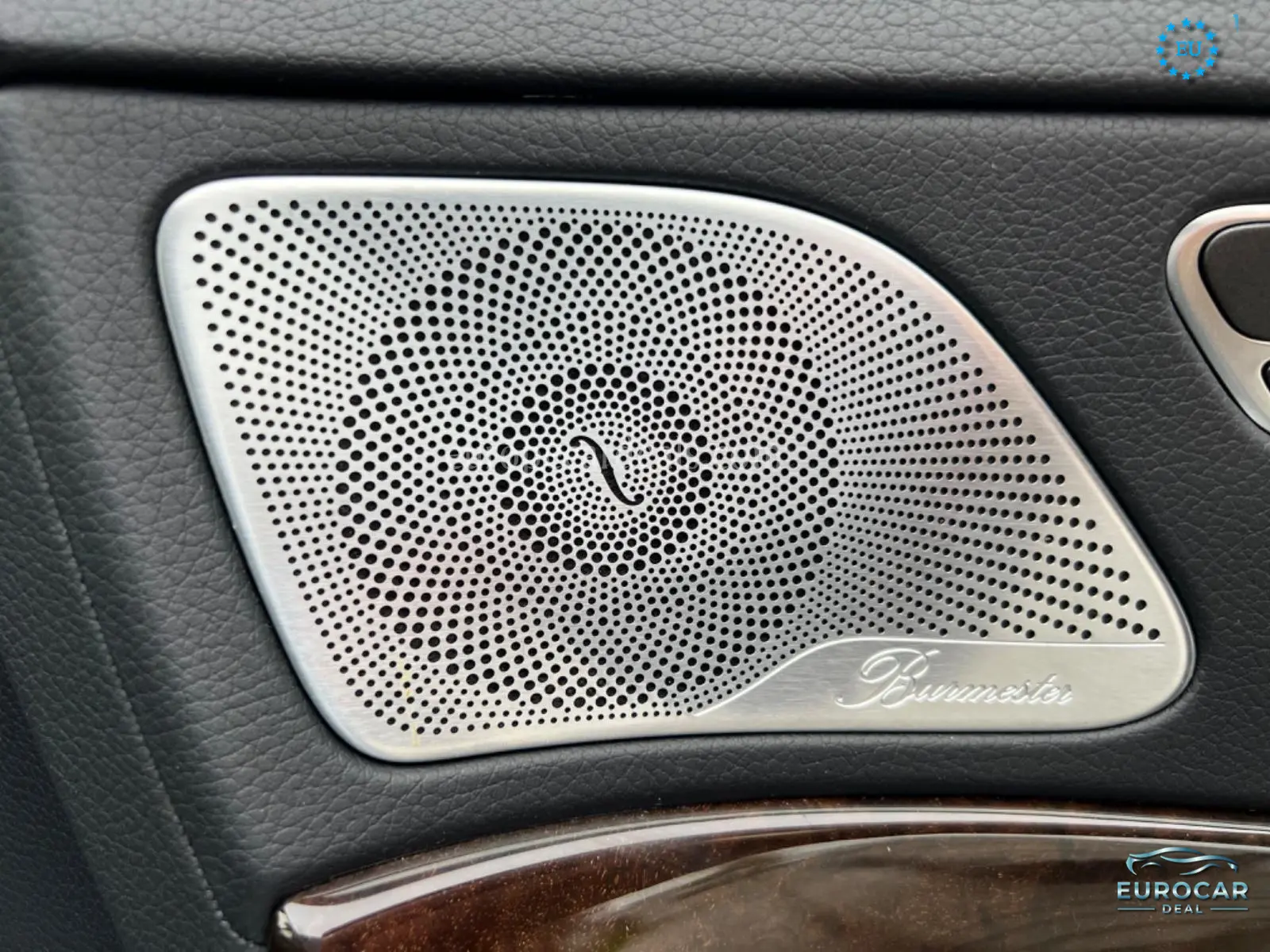 Mercedes-Benz S 560