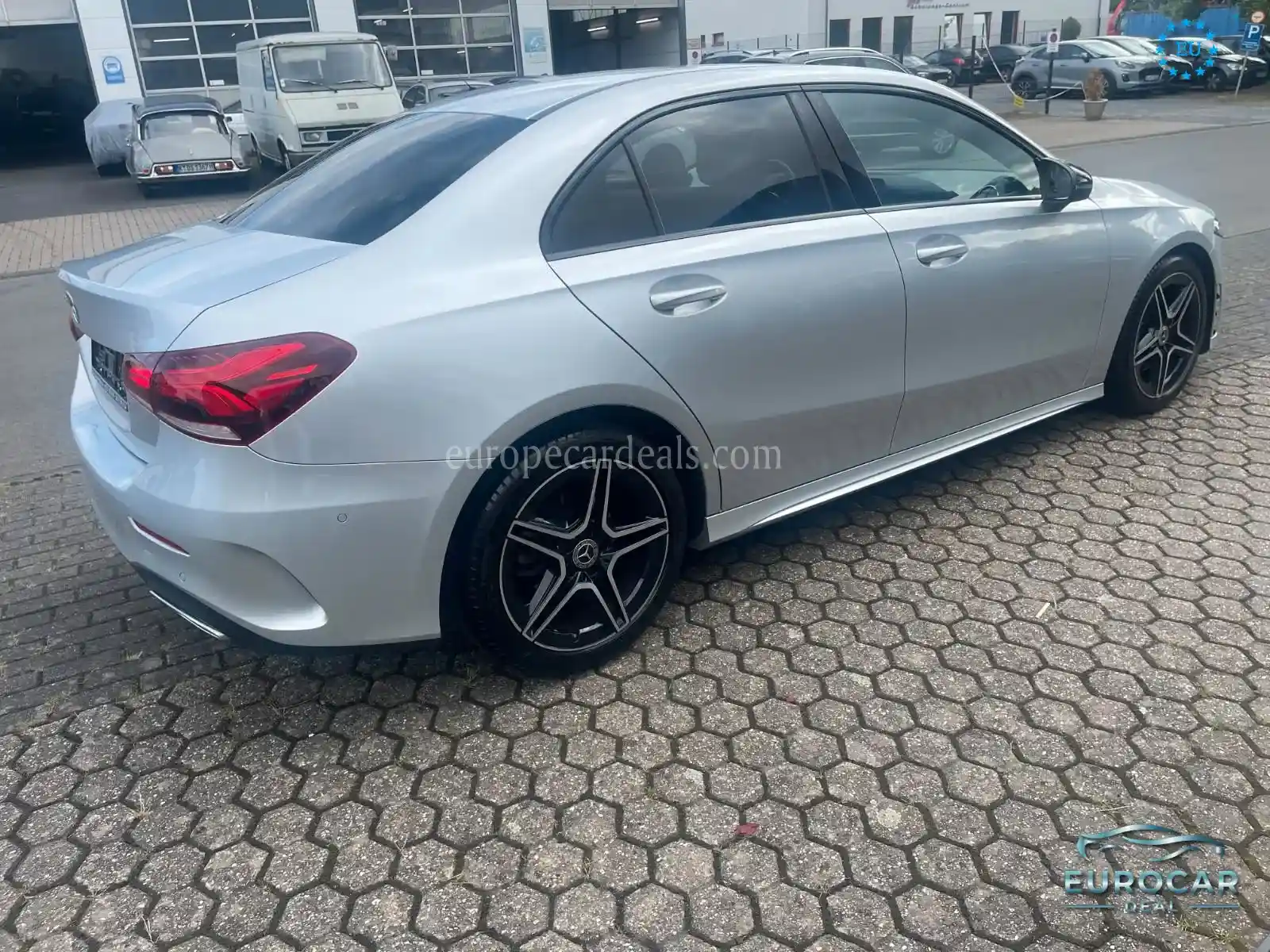 Mercedes-Benz A 180