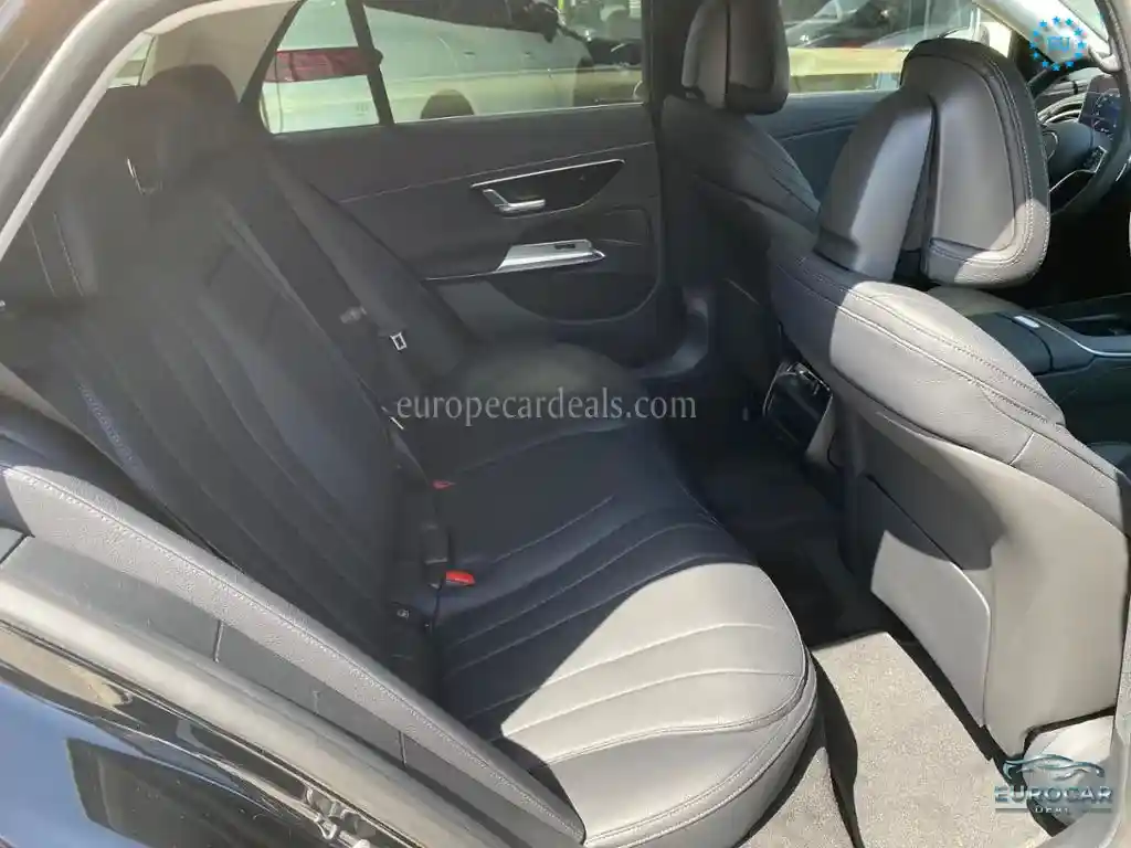 Mercedes-Benz E 200