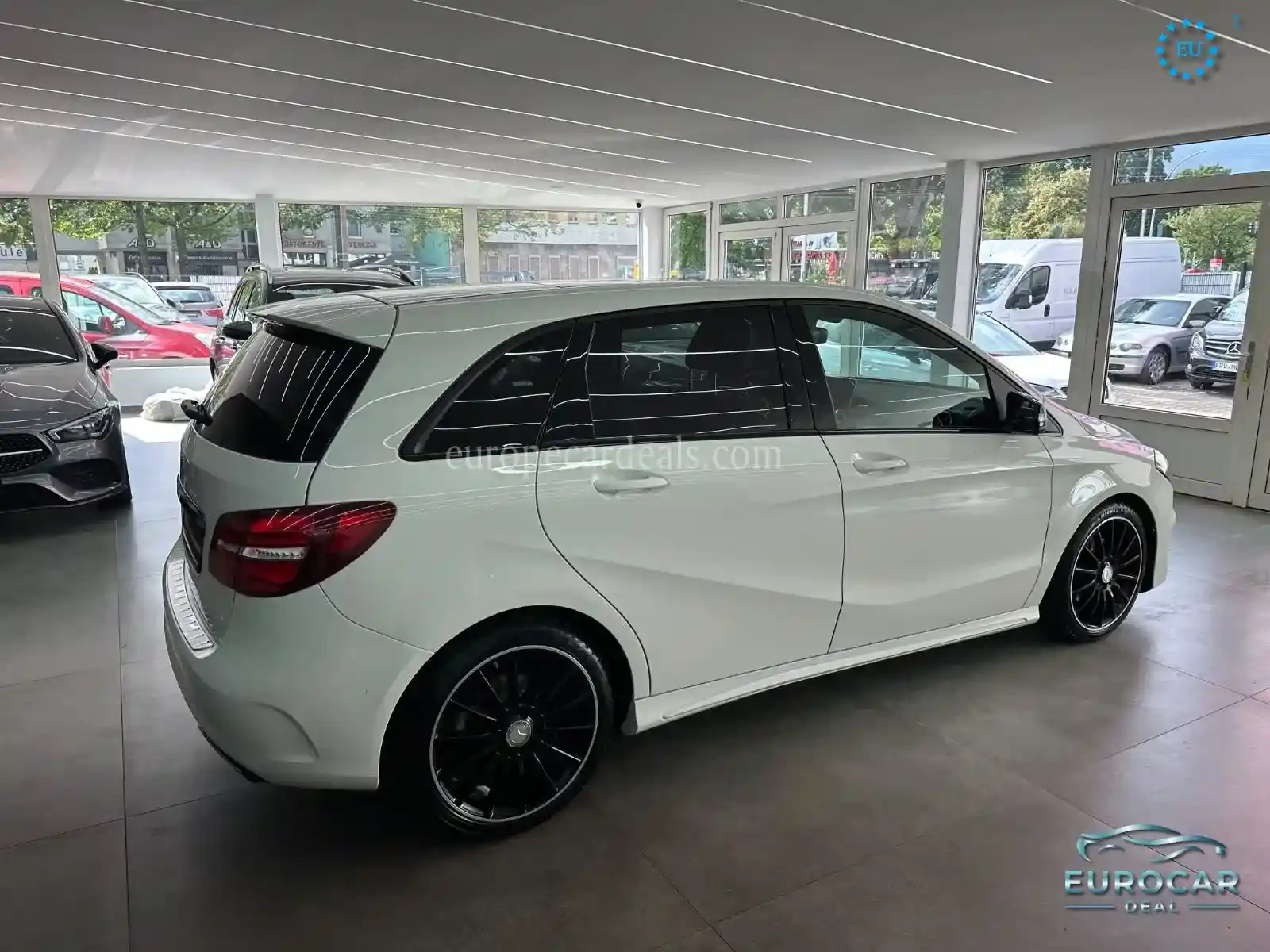 Mercedes-Benz B 200