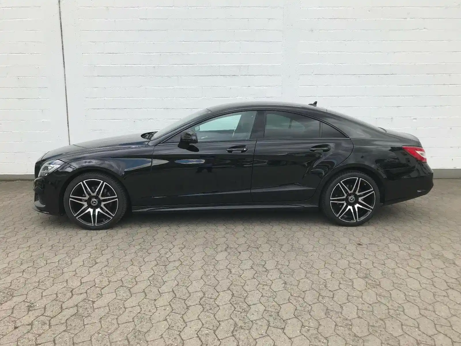 Mercedes-Benz CLS 220