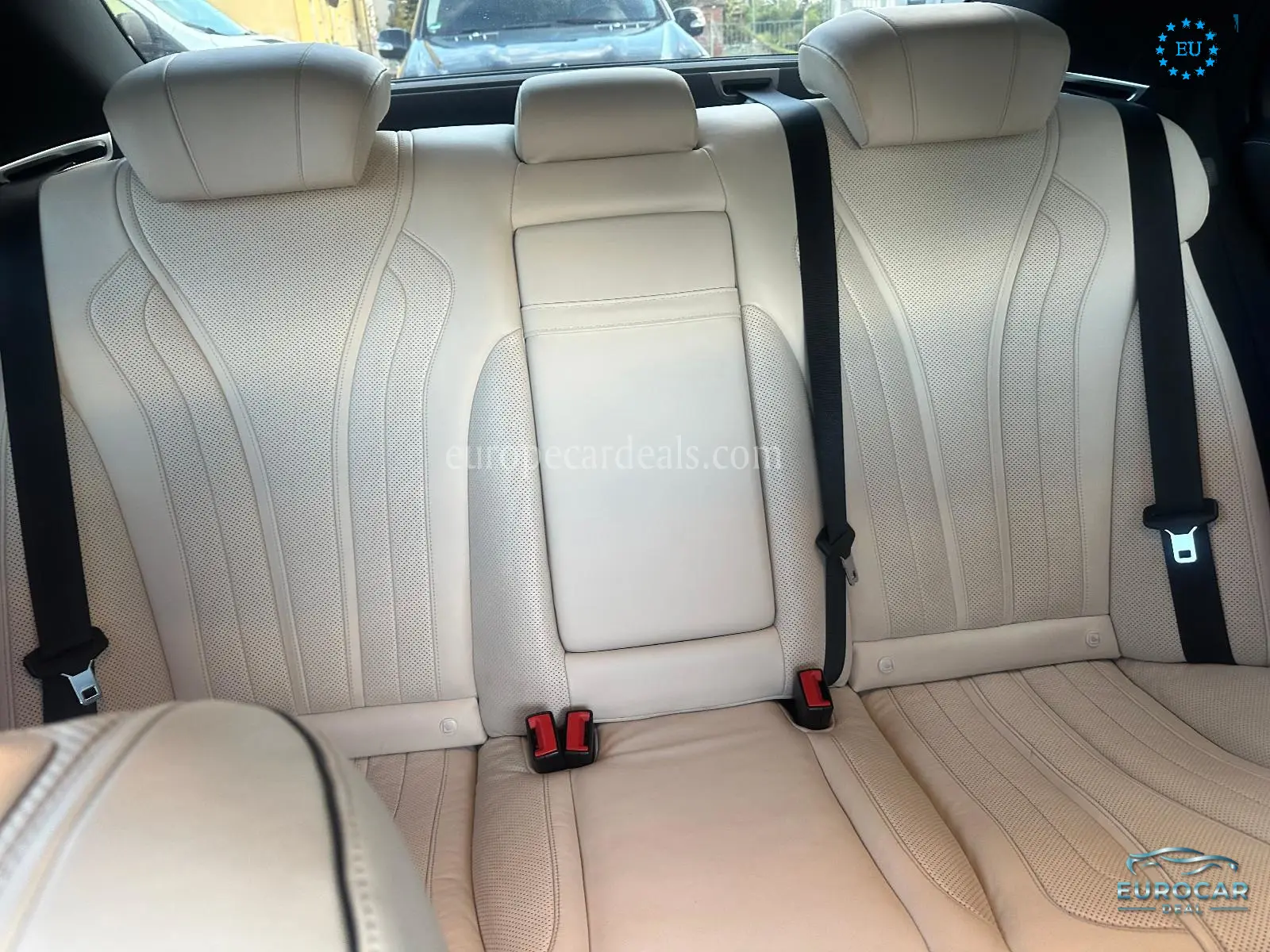 Mercedes-Benz S 560