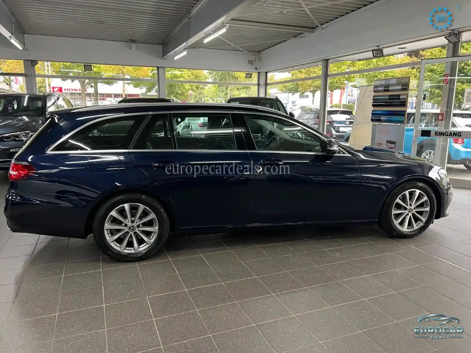 Mercedes-Benz E 200