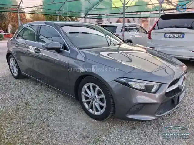 Mercedes-Benz A 180