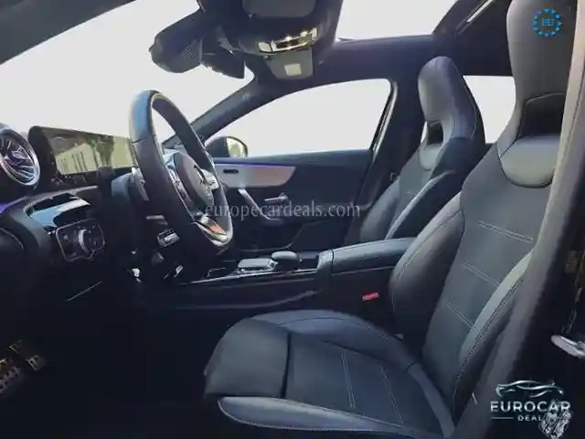 Mercedes-Benz A 220