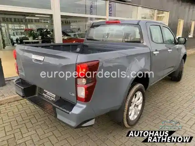 Double Cab 4WD LS SHZ Totwinkelassistent S