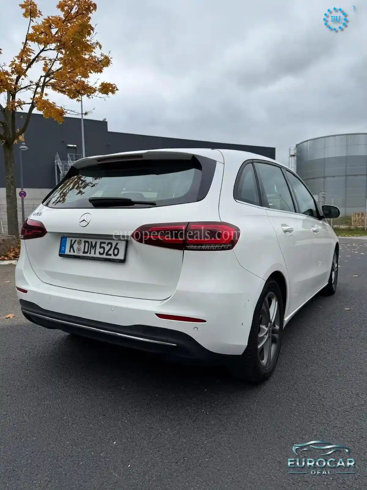 Mercedes-Benz B 180