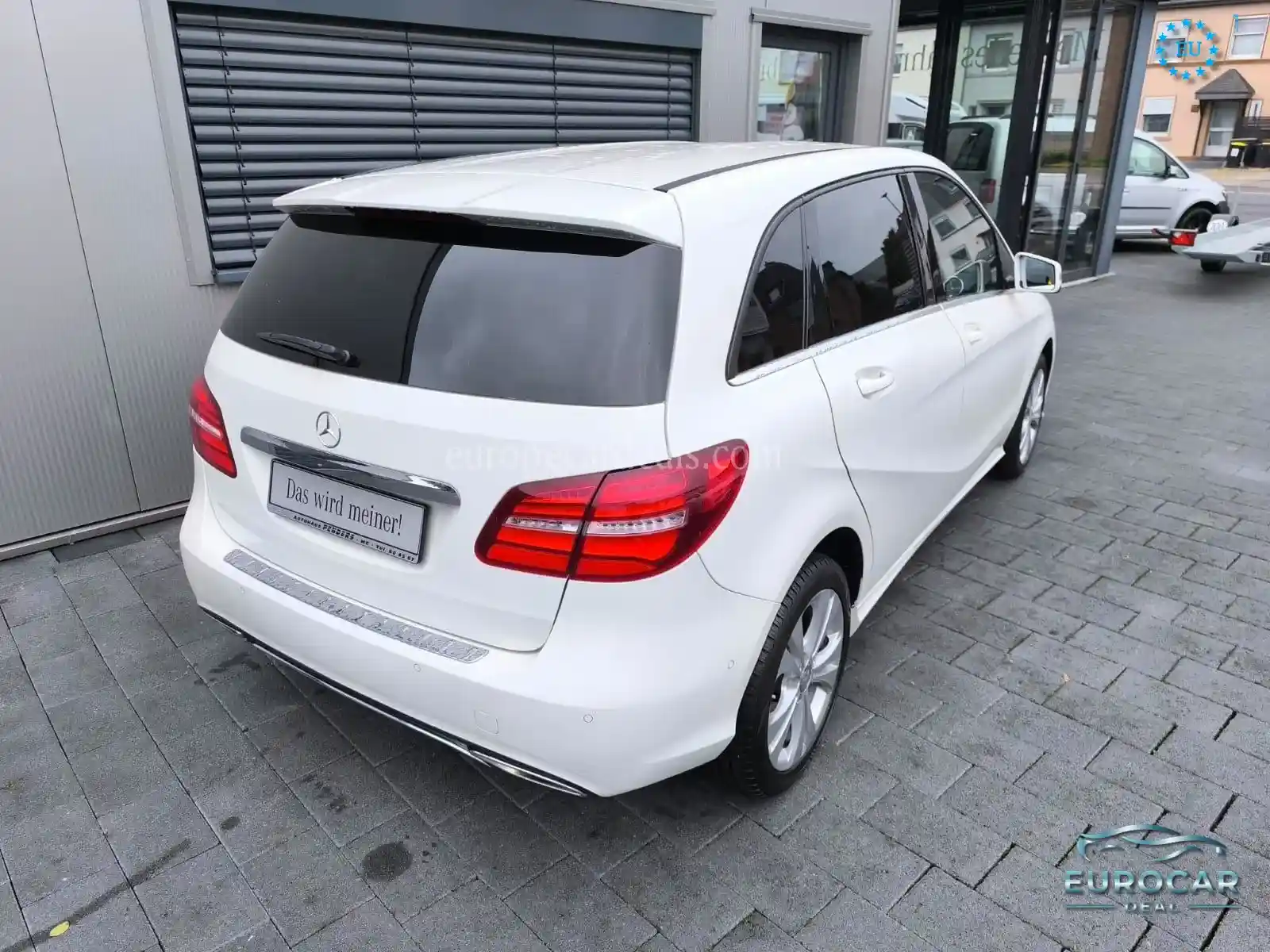 Mercedes-Benz B 180