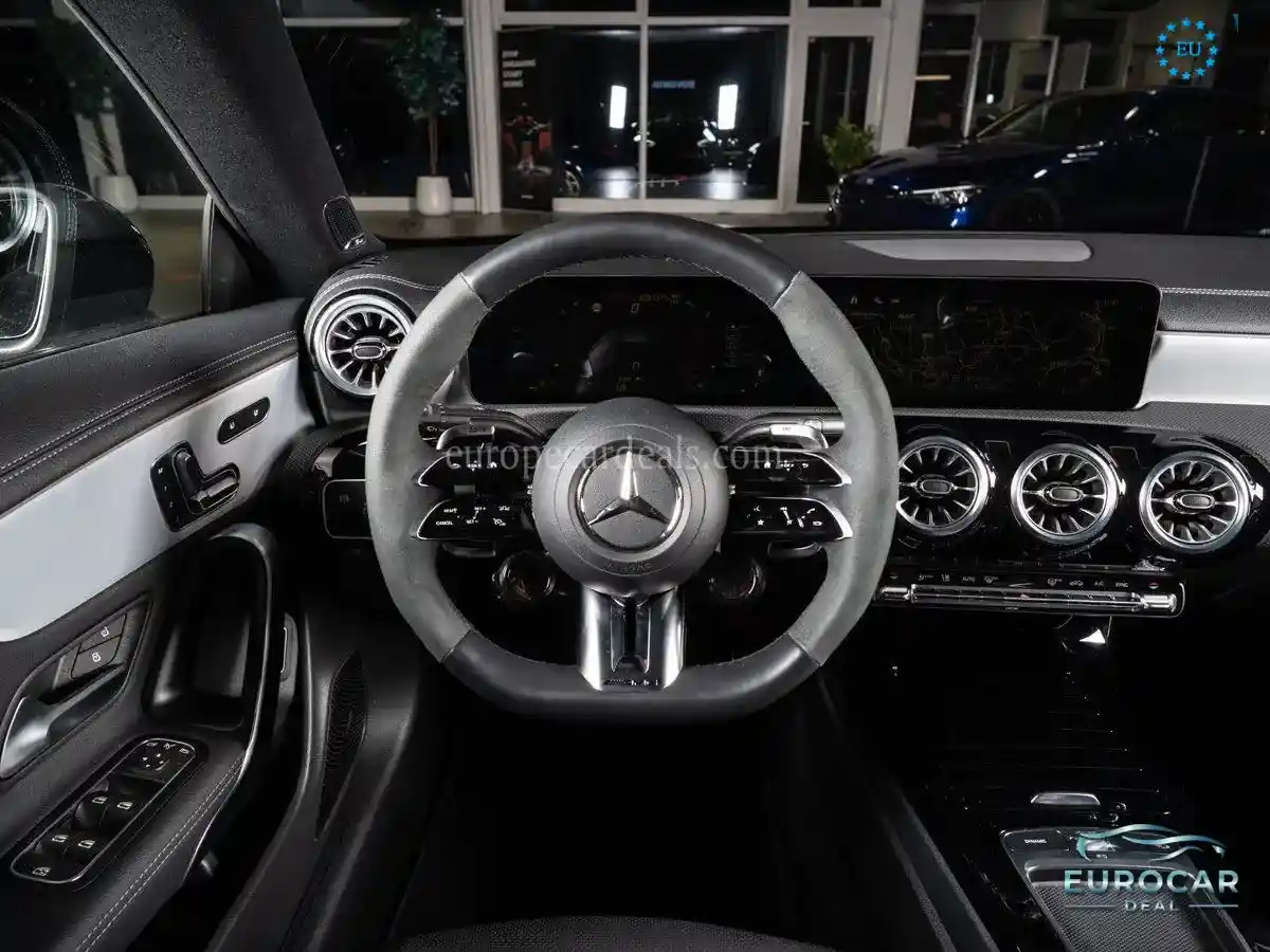 Mercedes-Benz CLA 45 AMG