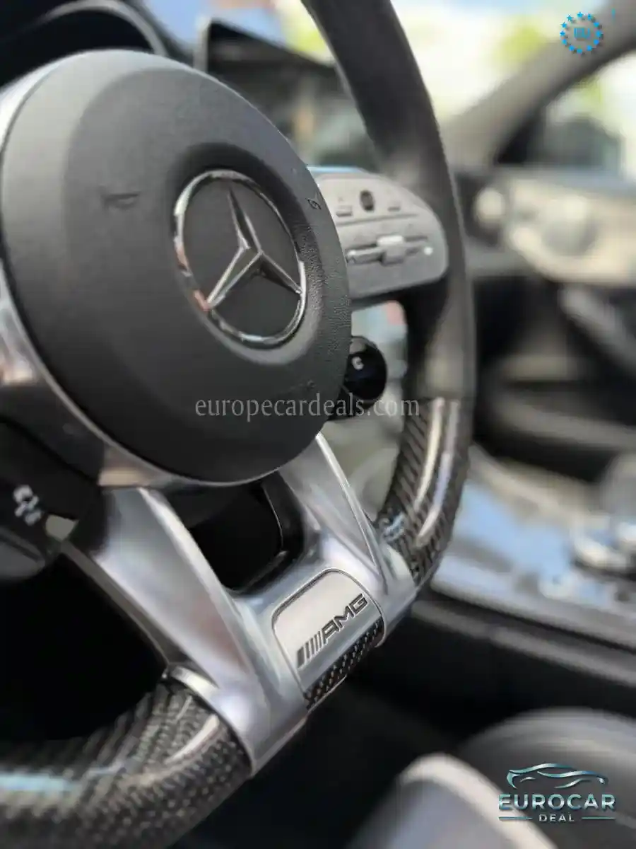 Mercedes-Benz C 63 AMG