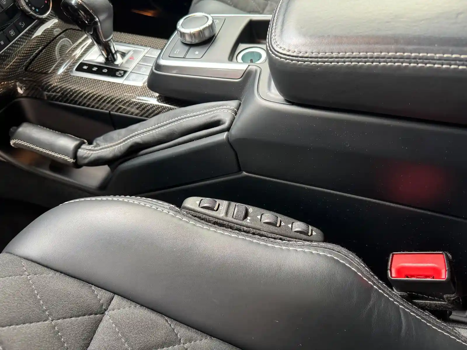 Mercedes-Benz G 500