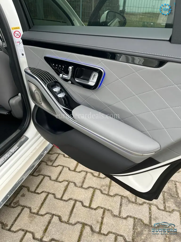 Mercedes-Benz S 400