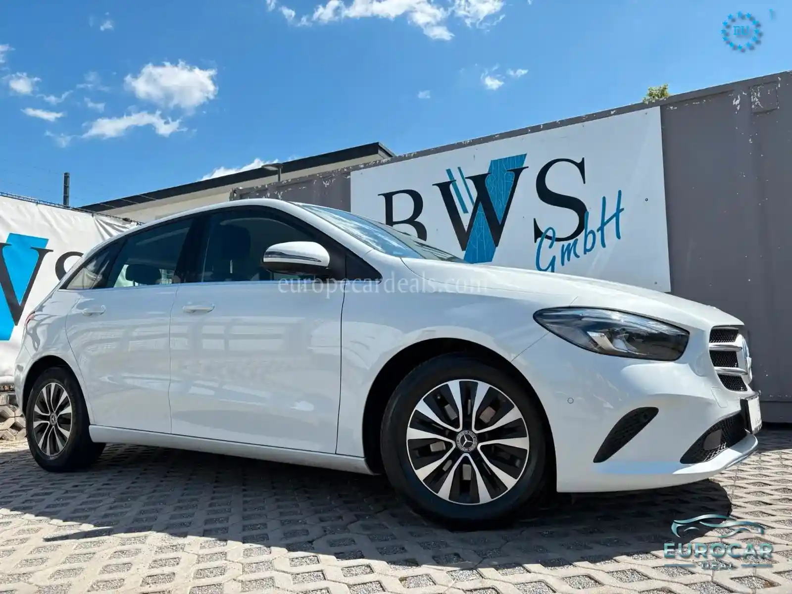 Mercedes-Benz B 180