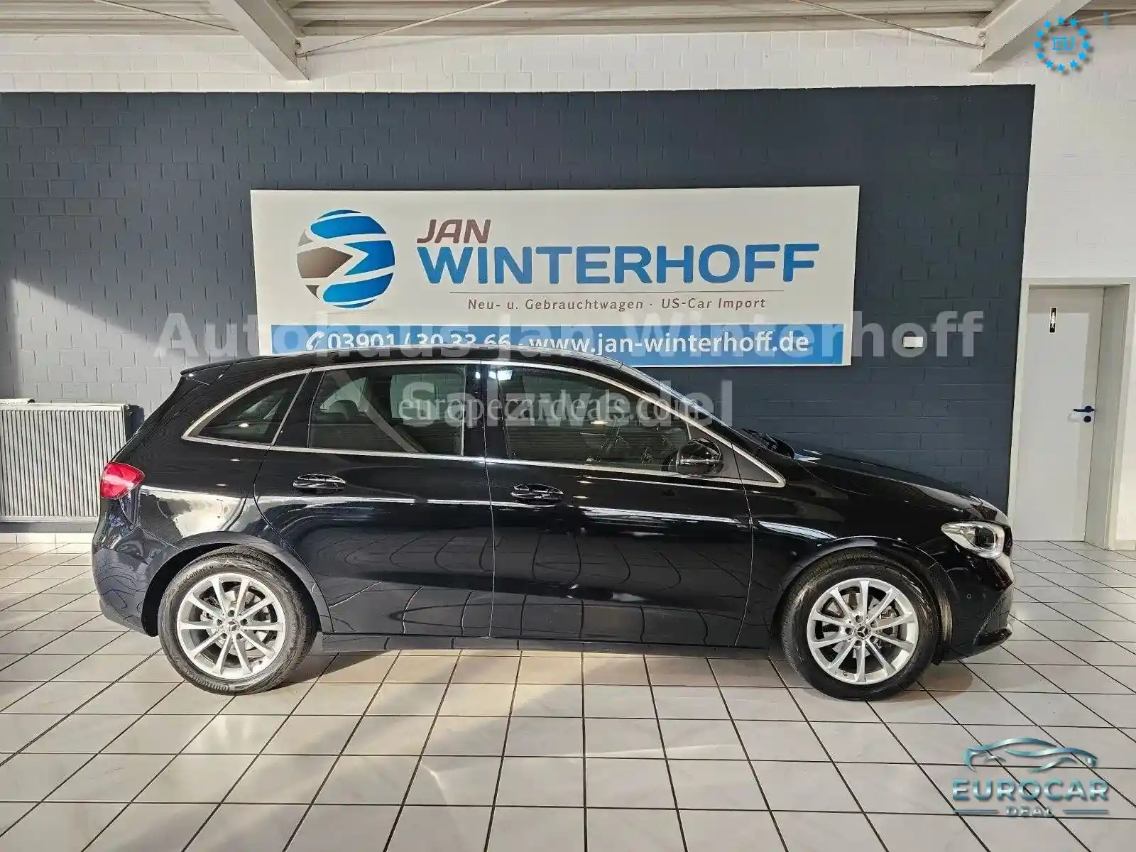 Mercedes-Benz B 180