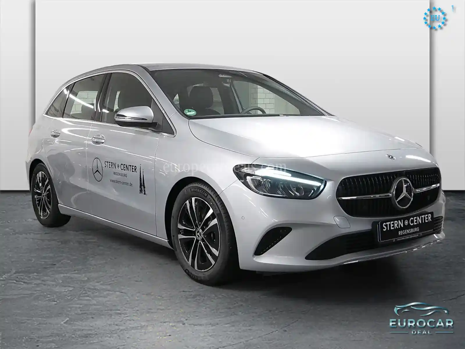 Mercedes-Benz B 180
