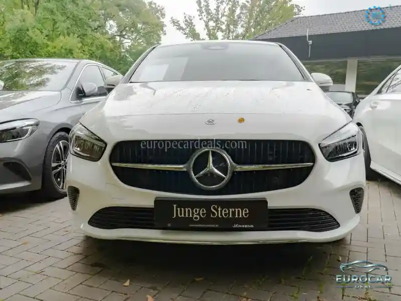 Mercedes-Benz B 200