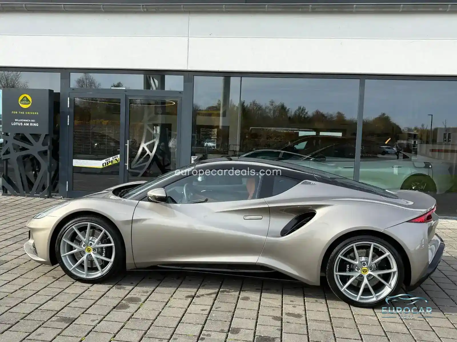Lotus Emira