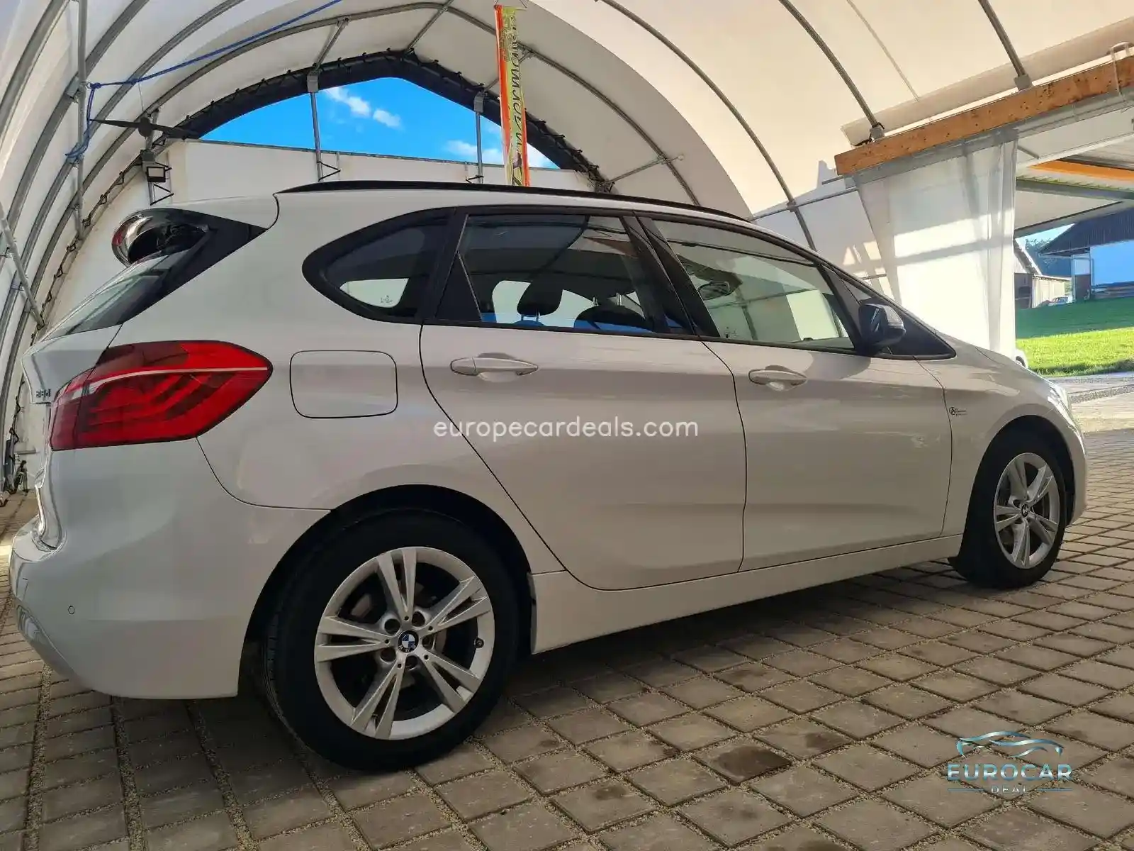 BMW 218