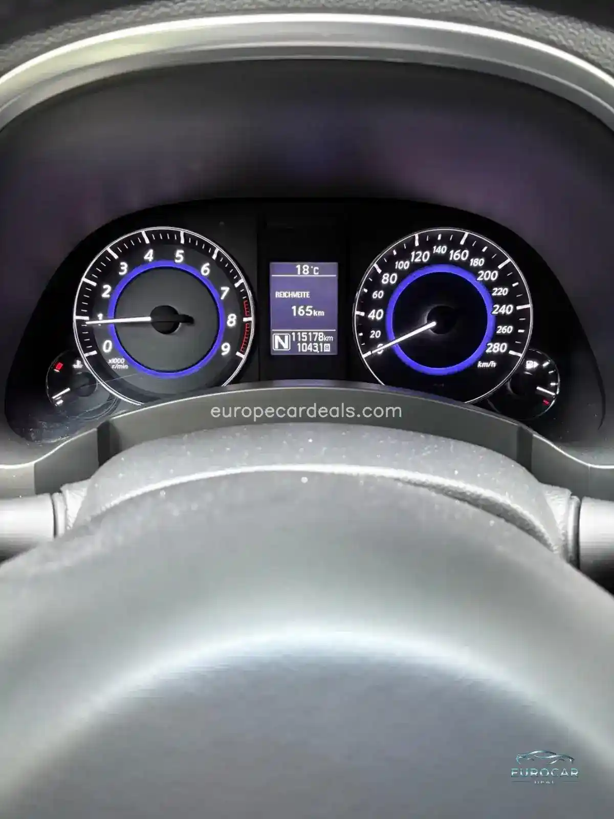 Infiniti QX70